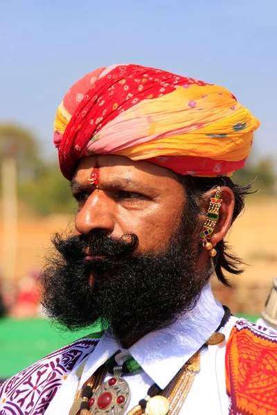 Retrato de índio participando da competição Mr Desert, Jai — Fotografia de Stock