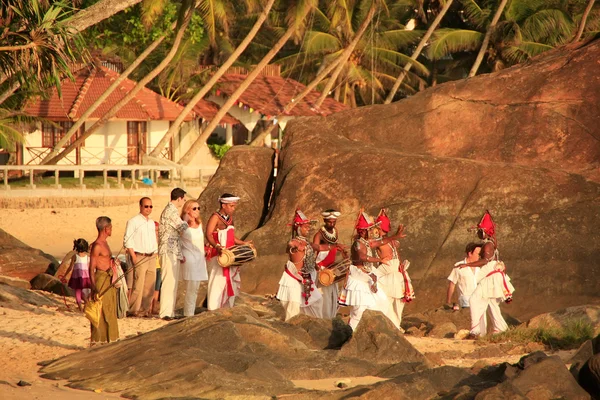 Ceremonia tradicional de boda en una playa, Unawatuna, Sri Lanka —  Fotos de Stock