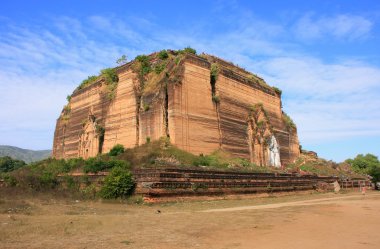 Mandalay, Myanma eksik stupa Mingun Pahtodawgyi, kalıntıları