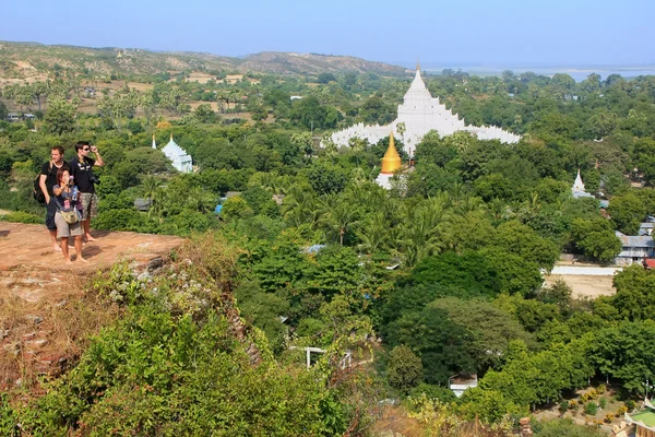 View of Mingun from Pahtodawgyi stupa, Mandalay, Myanmar — Stock Photo, Image