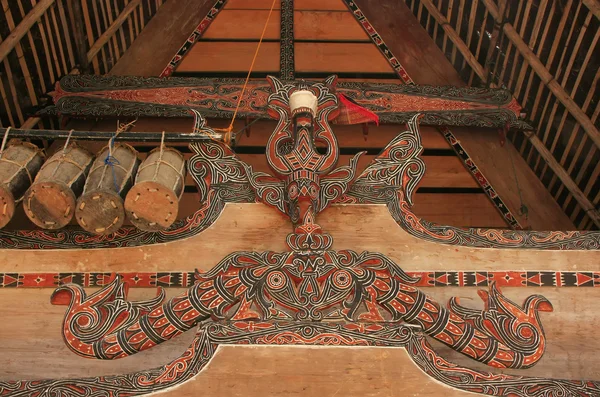 Traditional decoration of Batak house on Samosir island, Sumatra — Stock Photo, Image