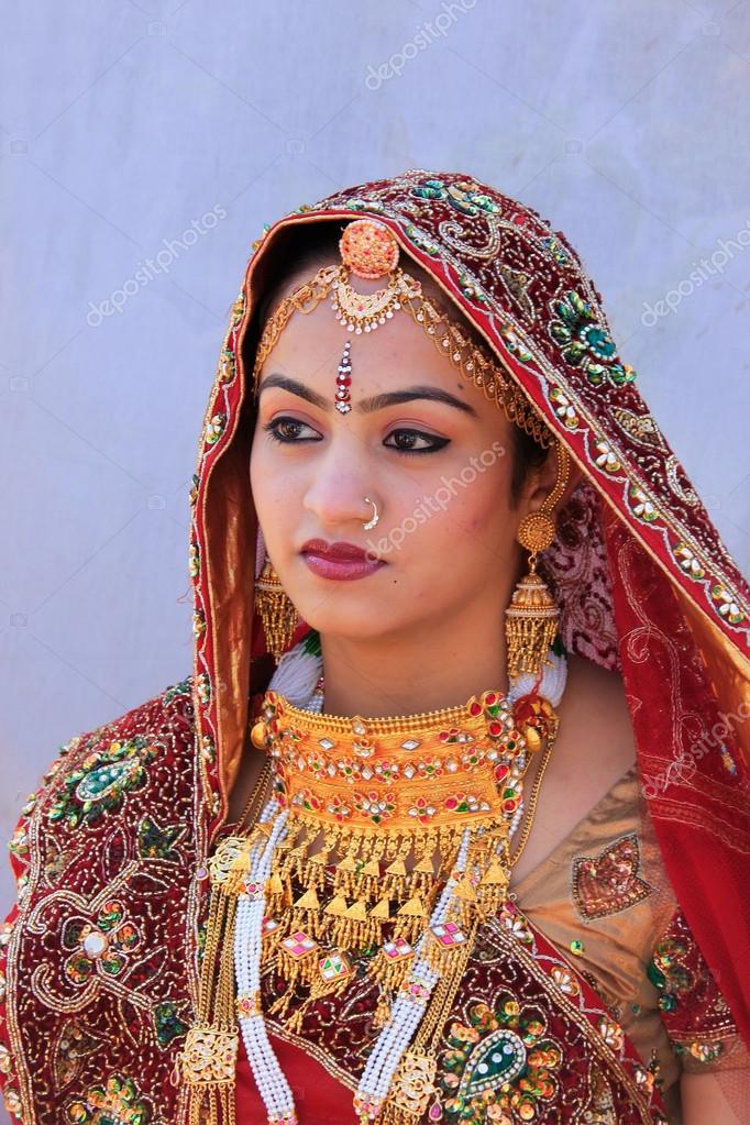 3,267 Rajasthani Women Costume Images, Stock Photos, 3D objects, & Vectors  | Shutterstock