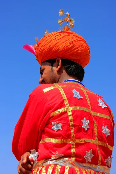 Indian man in traditional clothes taking part in Desert Festival — Stock Photo, Image