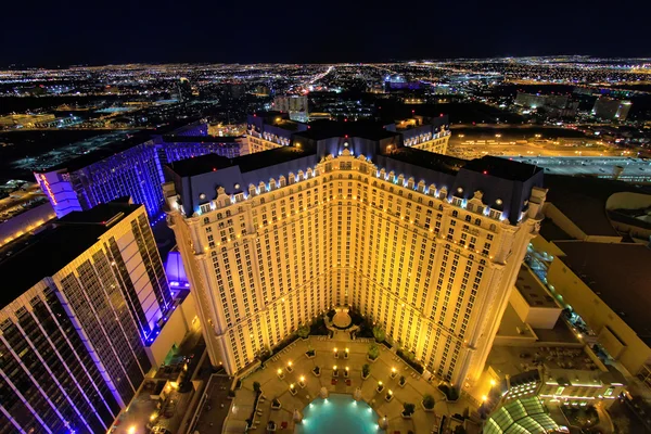 Luchtfoto van Monte Carlo hotel en casino's nachts, Las Vegas, — Stockfoto