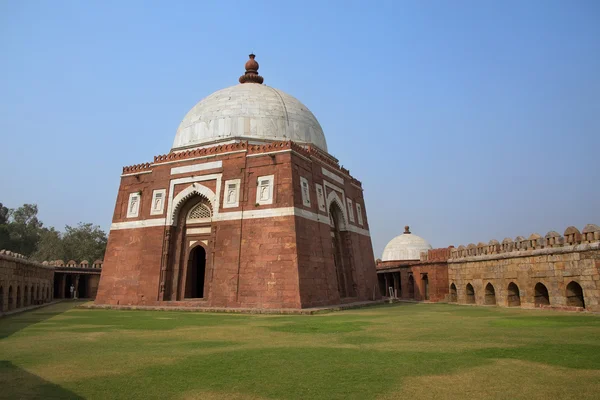 Mausolée de Ghiyath al-Din Tughluq, Fort de Tughlaqabad, Delhi, In — Photo