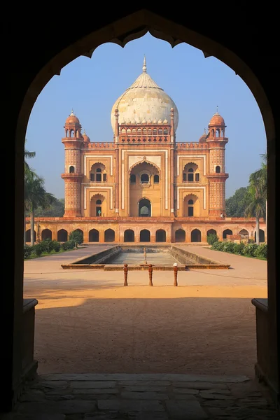 Tombeau de Safdarjung à partir de la porte principale, New Delhi, Inde — Photo