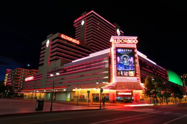Eldorado hotel ve casino gece Reno, Nevada