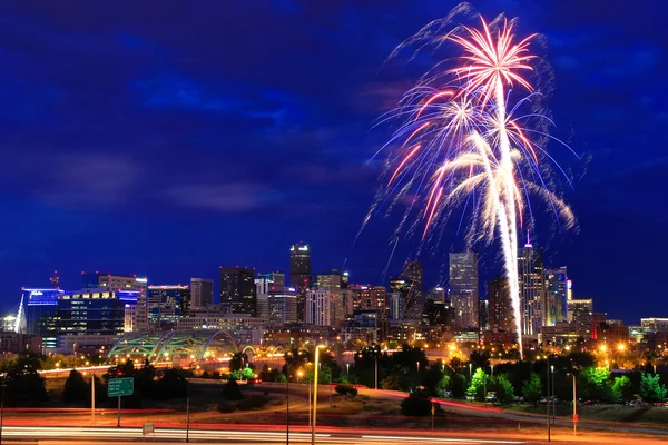 Ohňostroje na 4.července v Denveru, Colorado. — Stock fotografie