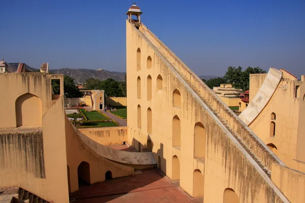 Observatorio Astronómico Jantar Mantar en Jaipur, Rajastán, Ind — Foto de Stock