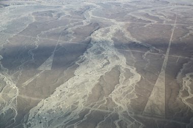 Nazca çizgileri - üçgen legeoglyphs Peru havadan görünümü.