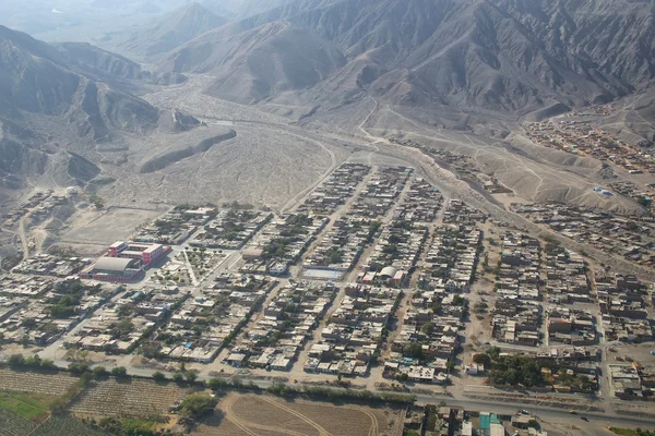 Vista aérea da cidade de Nazca no Peru . — Fotografia de Stock