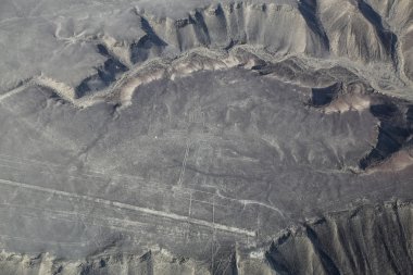 Nazca çizgileri - sinek kuşu geoglyph, Peru havadan görünümü.