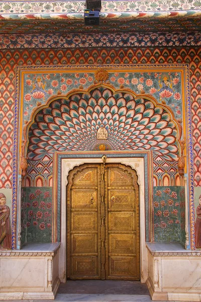 Lotus brána v Pitam Niwas Chowk, Jaipur City Palace Rajasthan, — Stock fotografie