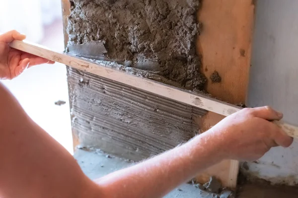 Master Concrete Worker Levels Mortar Large Spatula 집수리 — 스톡 사진