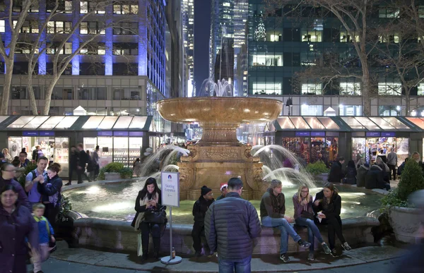 Szökőkút a Bryant park, Nyc — Stock Fotó