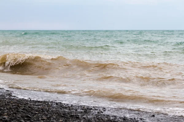 湖アラクリの波 — ストック写真