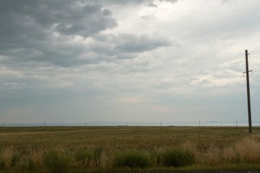 Yağmurdan önce göl