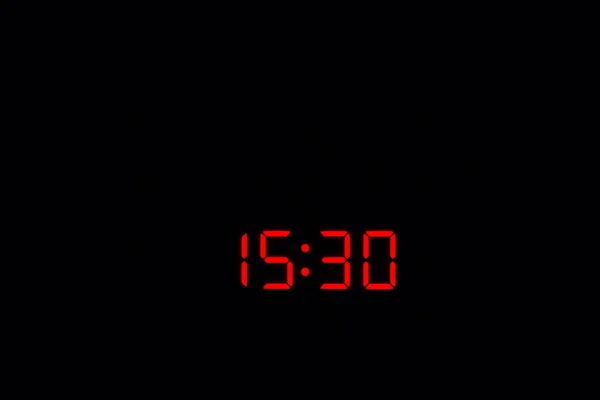 デジタル時計 15:30 — ストック写真