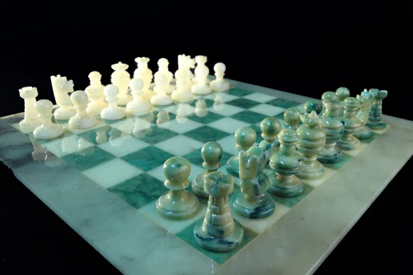 Шахматы и алебастровые шахматы l — стоковое фото
