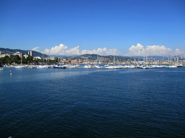 Görünüm marina La Spezia, Kuzey Italya'nin bir