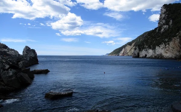 Vista superior de la costa alrededor de Portovenere v — Foto de Stock