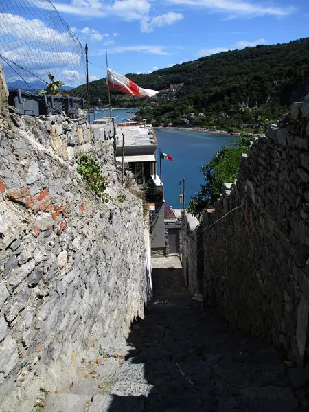 Straten en steegjes van Portovenere ik — Stockfoto