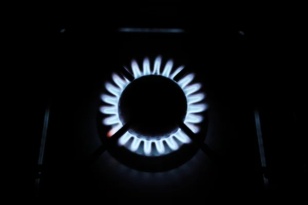 Een vlam een gas stovel f — Stockfoto