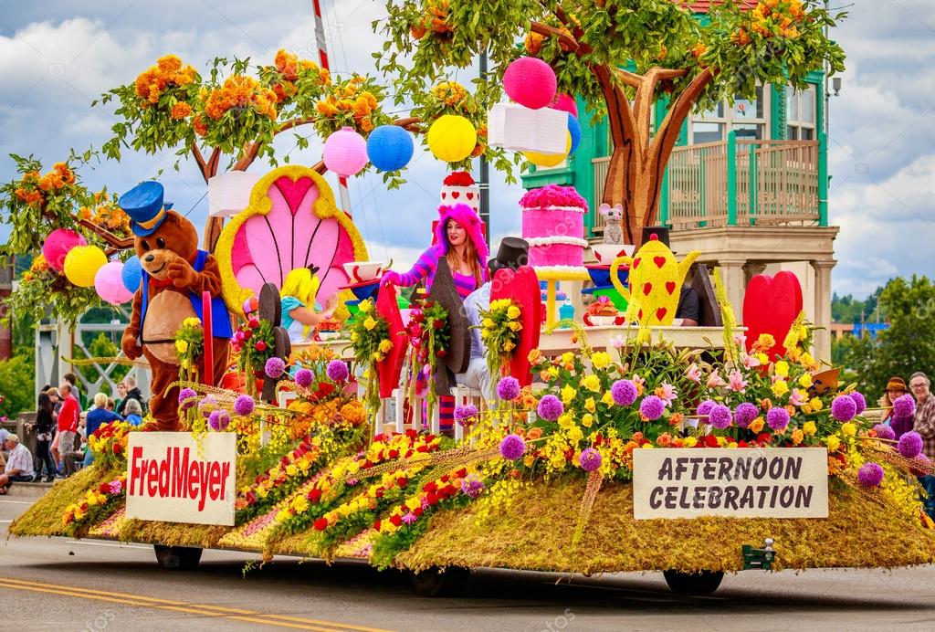 Portland Grand Floral Parade 2016 Stock Editorial Photo © pngstudio 114157842