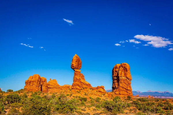 Balanced Rock Und Nahe Gelegene Felsformationen Arches National Park Utah — Stockfoto