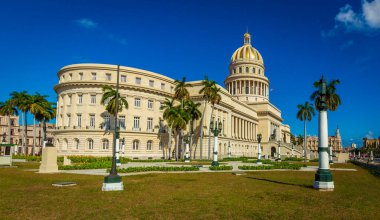 El Capitolio, Küba 'nın başkenti Havana' da en çok ziyaret edilen yerlerden biridir (Capitolio Nacional de La Havana).