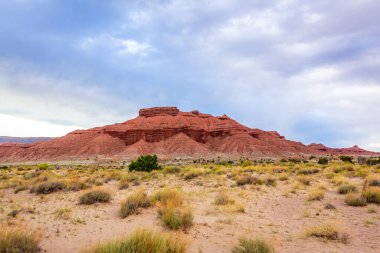 I-70 San Rafael Swell, Utah 'taki Kum Benci Manzara Bölgesi.