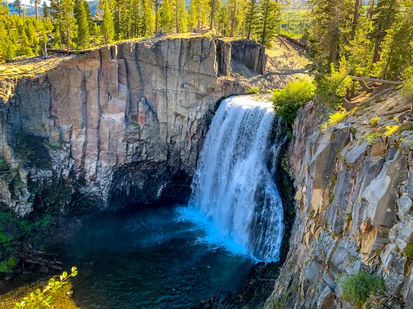 Rainbow Falls Devils Postpile National Monument California — Stock fotografie