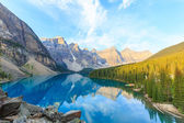 Картина, постер, плакат, фотообои "moraine lake, canadian rockies", артикул 64568395