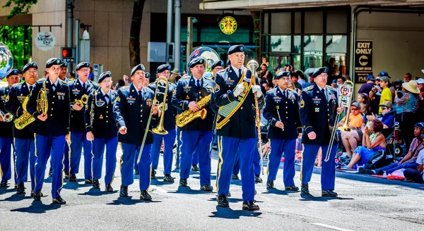 Portland Grand Parade kwiatowy 2015 — Zdjęcie stockowe