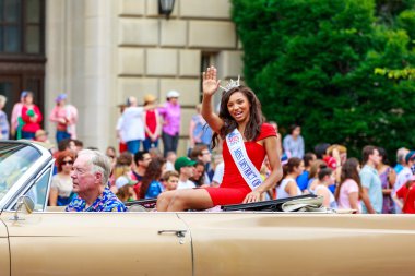 Ulusal Bağımsızlık günü yürüyüşü 2015