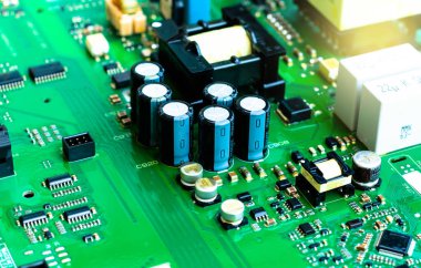 Elektronik devre kartı kapanıyor.