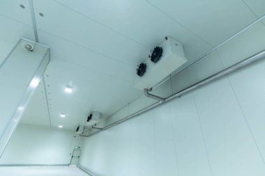 Yiyecek deposu dondurucusu için yeni lojistik merkezi 