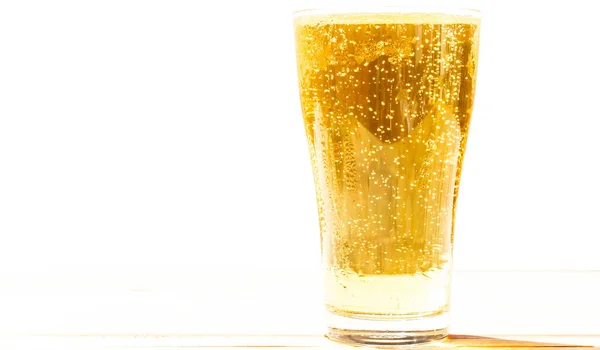 Bicchiere Birra Tavolo Bar Con Sfondo Bianco — Foto Stock