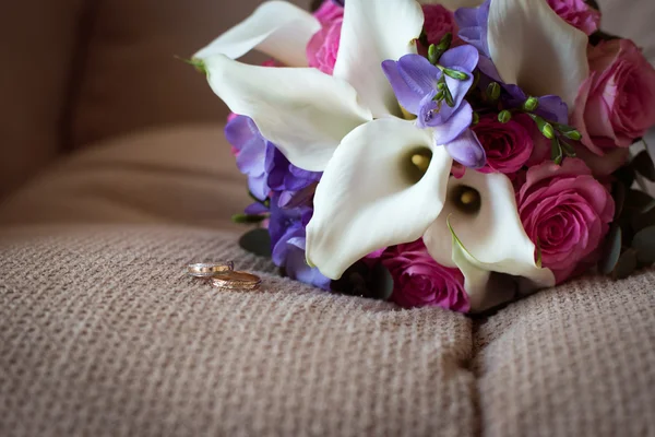 Wedding Bridal bouquet — Stock Photo, Image
