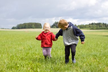 küçük kız ve erkek