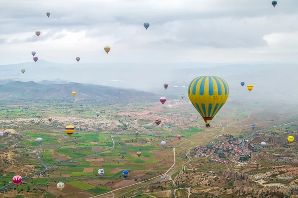 Turquia, balões na Capadócia, vista superior — Fotografia de Stock