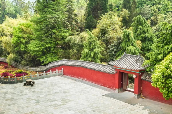 China, das Wudang-Kloster, rote Mauer — Stockfoto