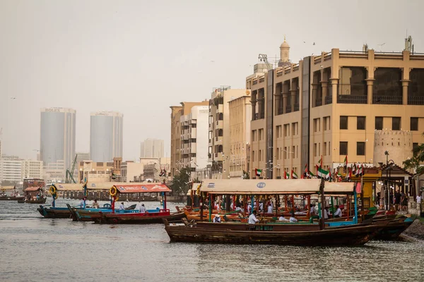 Dubai Eski Şehir ve Dubai Creek Kanalı, BAE. Tarihi Dubai, Birleşik Arap Emirlikleri, Dubai Eski Souq