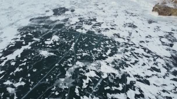 Baikal Bevroren Meer Olkhon Eiland Shaman Rots Burkhan Cape Antenne — Stockvideo