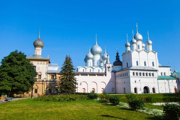El Kremlin en la ciudad de Rostov Veliky —  Fotos de Stock