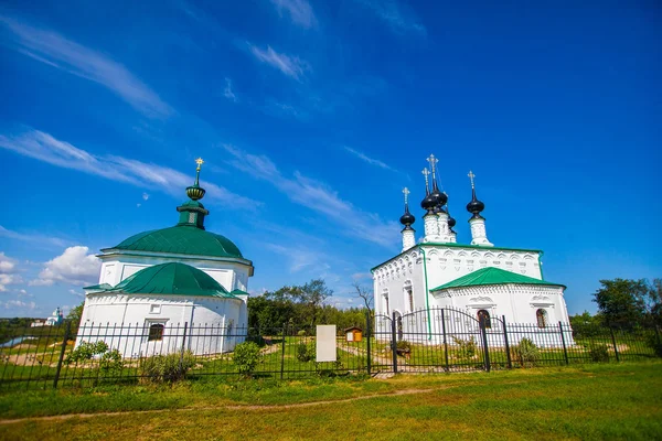 Suzdal, iglesia Pyatnitsky — Foto de Stock