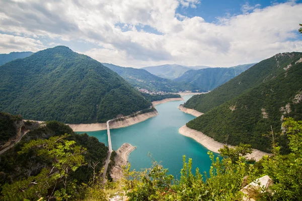 Montenegro, Piva Canyon Lake — Foto de Stock