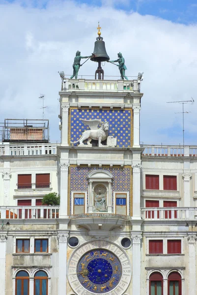 Astronomical clock tower with zodiac signs.Venice, Italy — Stock Photo, Image