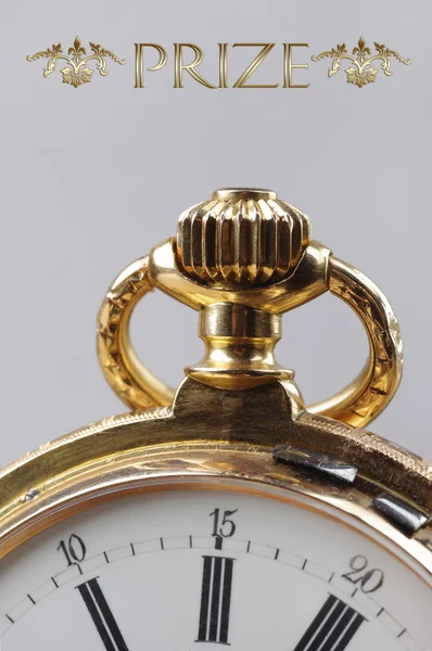 Vintage relógio de bolso dourado — Fotografia de Stock