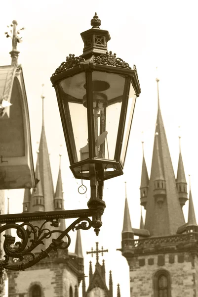 Stará pouliční lampa v Praze — Stock fotografie